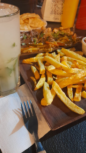 VIEJO SAMU´S RESTAURANT Open Times