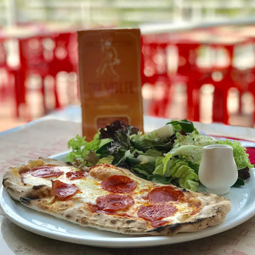 Tre Volte Pizzería & Cafetería - Santiago