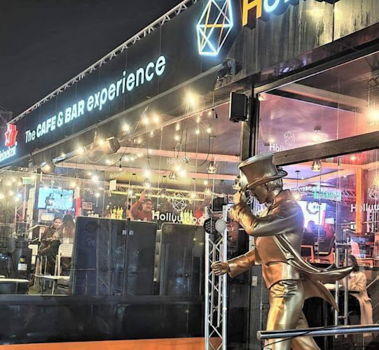 Comentarii opinii despre Hollywood Experience Reñaca