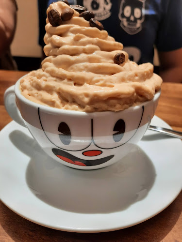 Opinii despre Insert Coin Bar - Ñuñoa în Ñuñoa - Gastronomía y hostelería