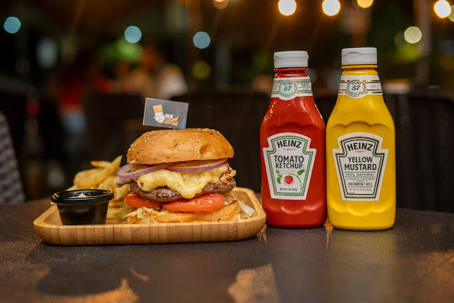 VIEJO SAMU´S RESTAURANT - Gastronomía y hostelería