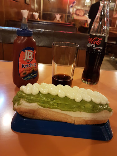 Bruce's ahora es un restaurante peruano Open Times