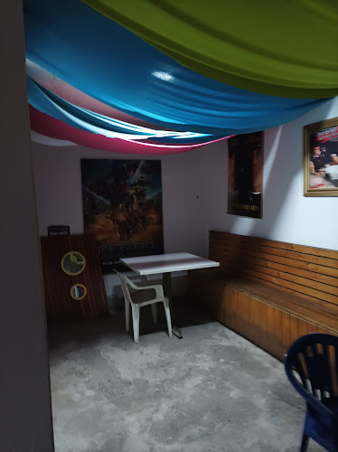 Patiperros Restobar - La Cisterna