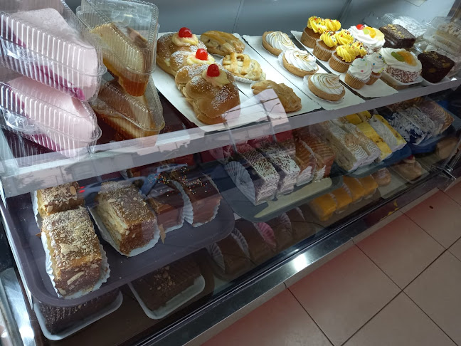 Opinii despre Pasteleria Y Panaderia Sinergia în Maipú - Gastronomía y hostelería