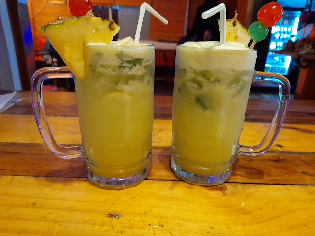 Opinii despre PUB MICLUB 80 PENCO - pizzas, ceviche, tragos, sandwich, tablas, cerveza artesanal, bar, restobar în Penco - Gastronomía y hostelería