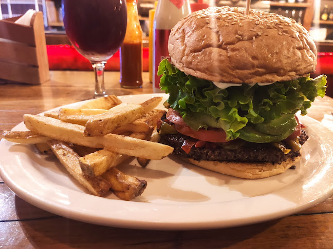 BEERHOUSE BAR PUCON - Gastronomía y hostelería