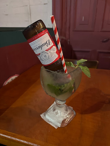 Bulldog Sport Bar Baquedano - Iquique