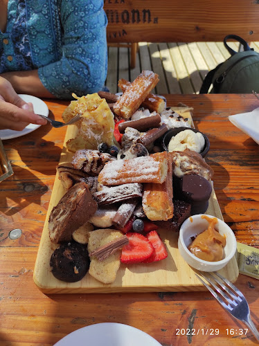 Restaurant Rincón de la Ensenada Phone number