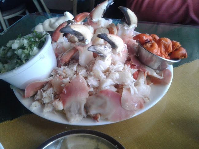 Comments and reviews of Horizonte Restorán ,San Pedro 120 caleta Higuerillas Concón