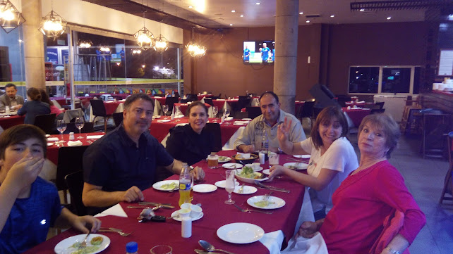 Cevichazo Restaurant Open Times