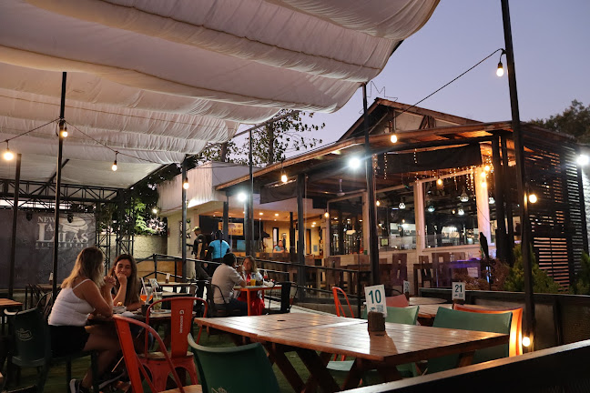 New Las Lilas Restaurant