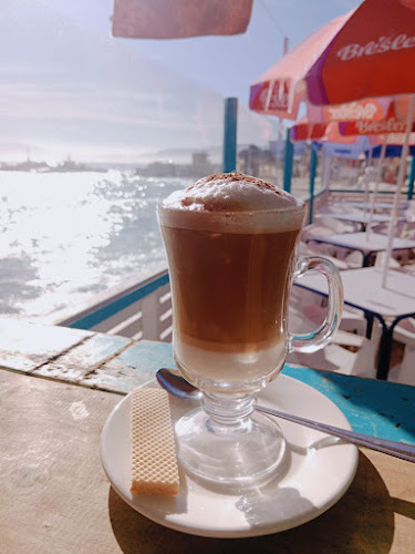 Comments and reviews of Maku's cafe