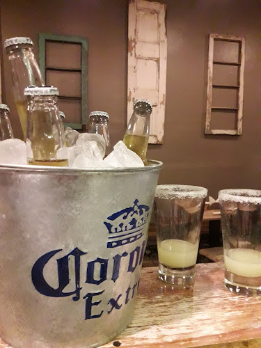 Comments and reviews of Manada Cocinería & Cantina