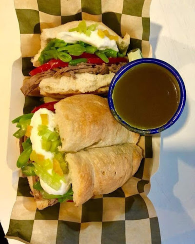 Comentarii opinii despre Dmechadas Sandwichería Conchalí