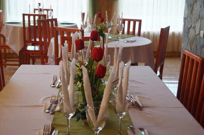 Hostería Costa Bahía Los Alamos - Gastronomía y hostelería