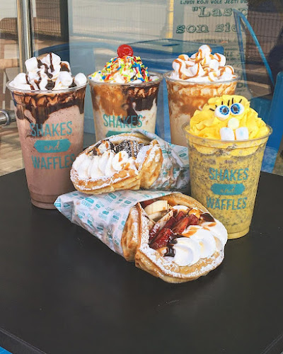Comentarii opinii despre Shakes and Waffles