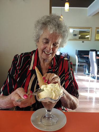 Av. Luis Thayer Ojeda 2354, 7510981 Providencia, Región Metropolitana