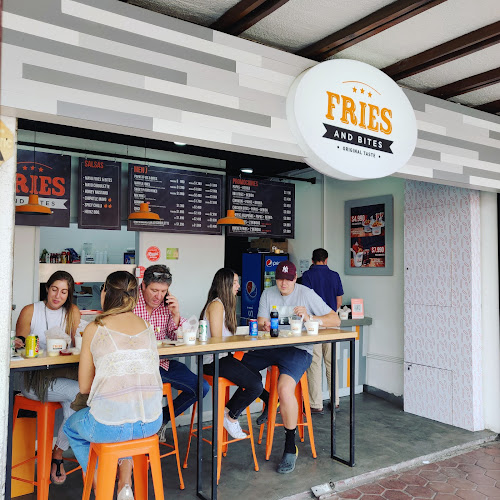 Reviews of Fries and Bites in Las Condes - Gastronomía y hostelería