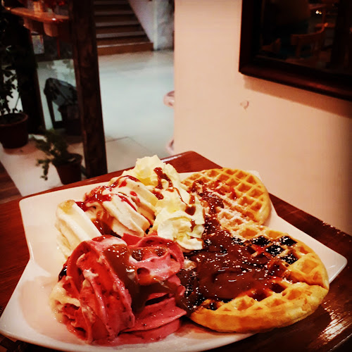 Opinii despre Helados De Yogurt în Caldera - Gastronomía y hostelería