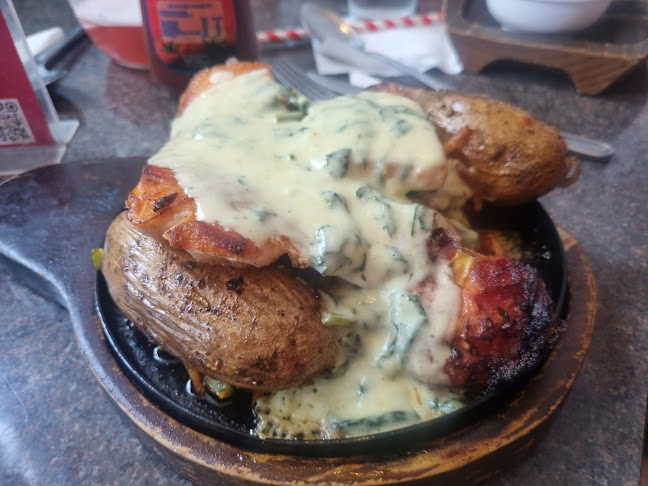 https://www.restaurantvivalavida.cl/