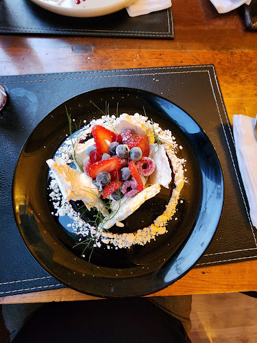 Cumbres Restobar - Gastronomía y hostelería