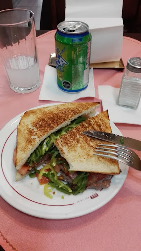 Café Colonia Phone number