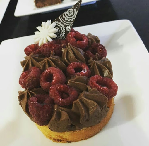 Pastelería y Cafetería Dolce Flor Gourmet - Gastronomía y hostelería