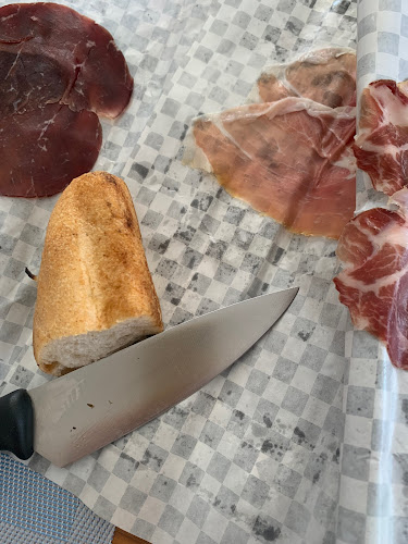 Fiambrería La Tabla - Gastronomía y hostelería