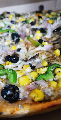 Pizza Steve la granja delivery Phone number