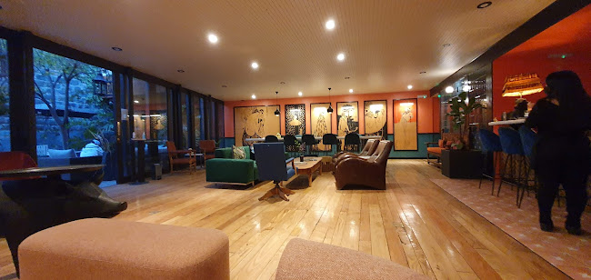 The Piano Bar At the Aubrey - Santiago