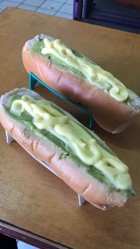 Opinii despre Completos Clarita în Talca - Gastronomía y hostelería