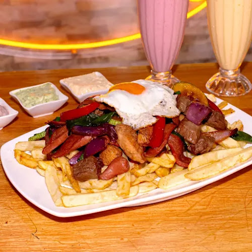 El Señor De Los Completos - Iquique