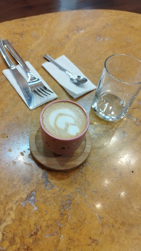 La huérfana - Santiago