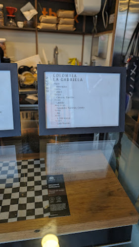 Pdte. Riesco 5435, Local 4A, 7561127 Las Condes, Región Metropolitana