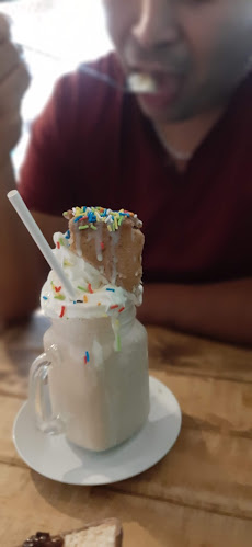 Kingdom milkshakes & coffee - Gastronomía y hostelería