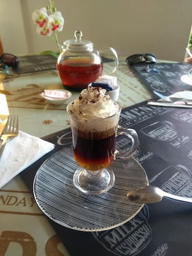 Comments and reviews of El Jardín Sindempart