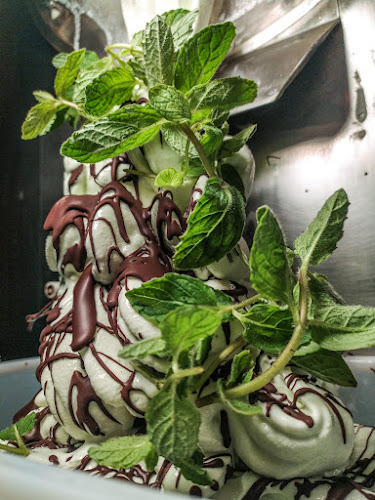 Uhlala heladería - Quillota