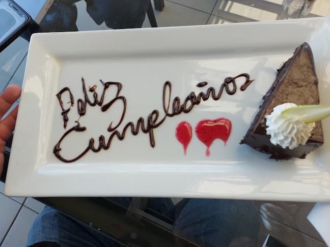 Cevichazo Restaurant - Gastronomía y hostelería