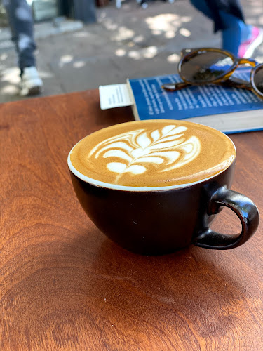 We Are Four Coffee Roasters - Gastronomía y hostelería