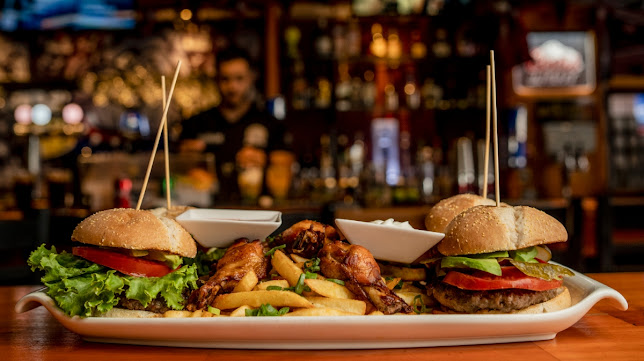 Bulldog Sport Bar Baquedano