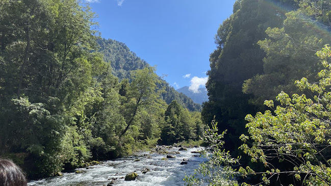 Termas Quilalelfu - Gastronomía y hostelería