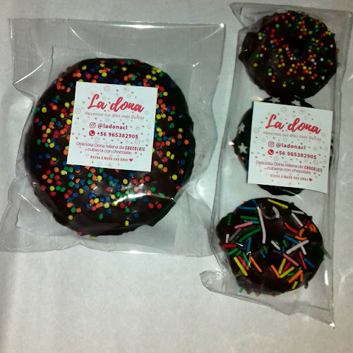 Comments and reviews of La Dona