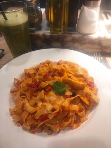 Vapiano pasta y pizza Pedro de Valdivia - Gastronomía y hostelería