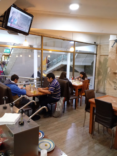 Opinii despre Cafetería Terminal de Valdivia în Valdivia - Gastronomía y hostelería