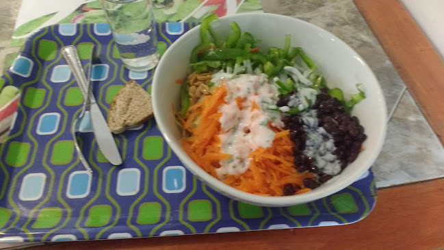 Natural Salads Vitacura Phone number