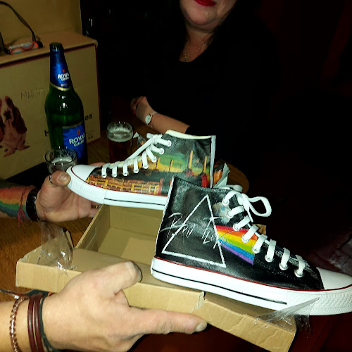 Mesón Danés Phone number