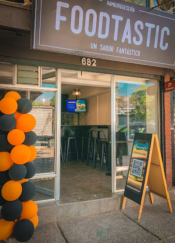 FOODTASTIC
