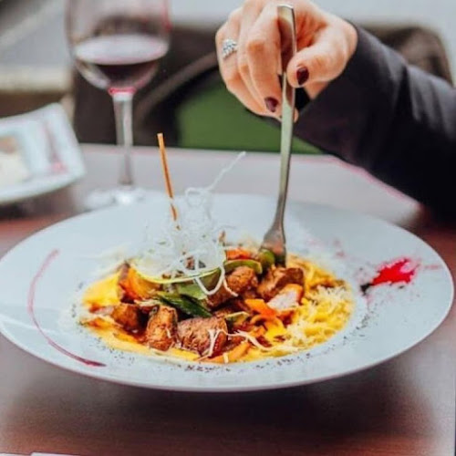 Purolivo Restaurant - Gastronomía y hostelería