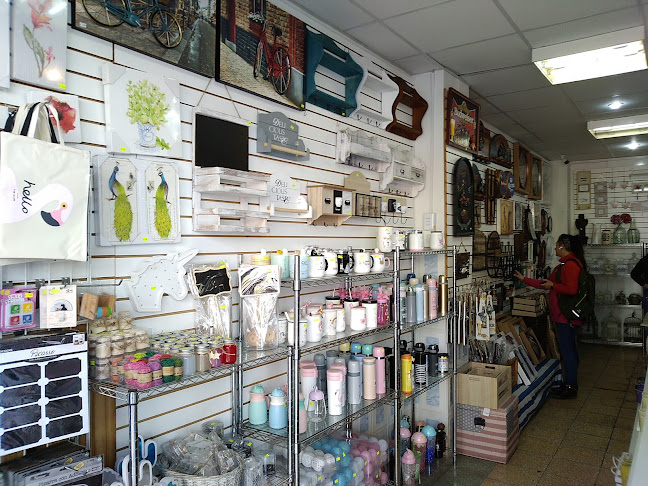 VIA DECO (Decoración y regalos)