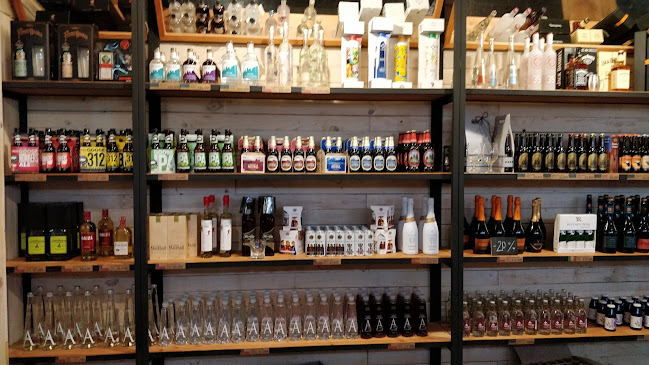 Wine & Market Patagonia Phone number